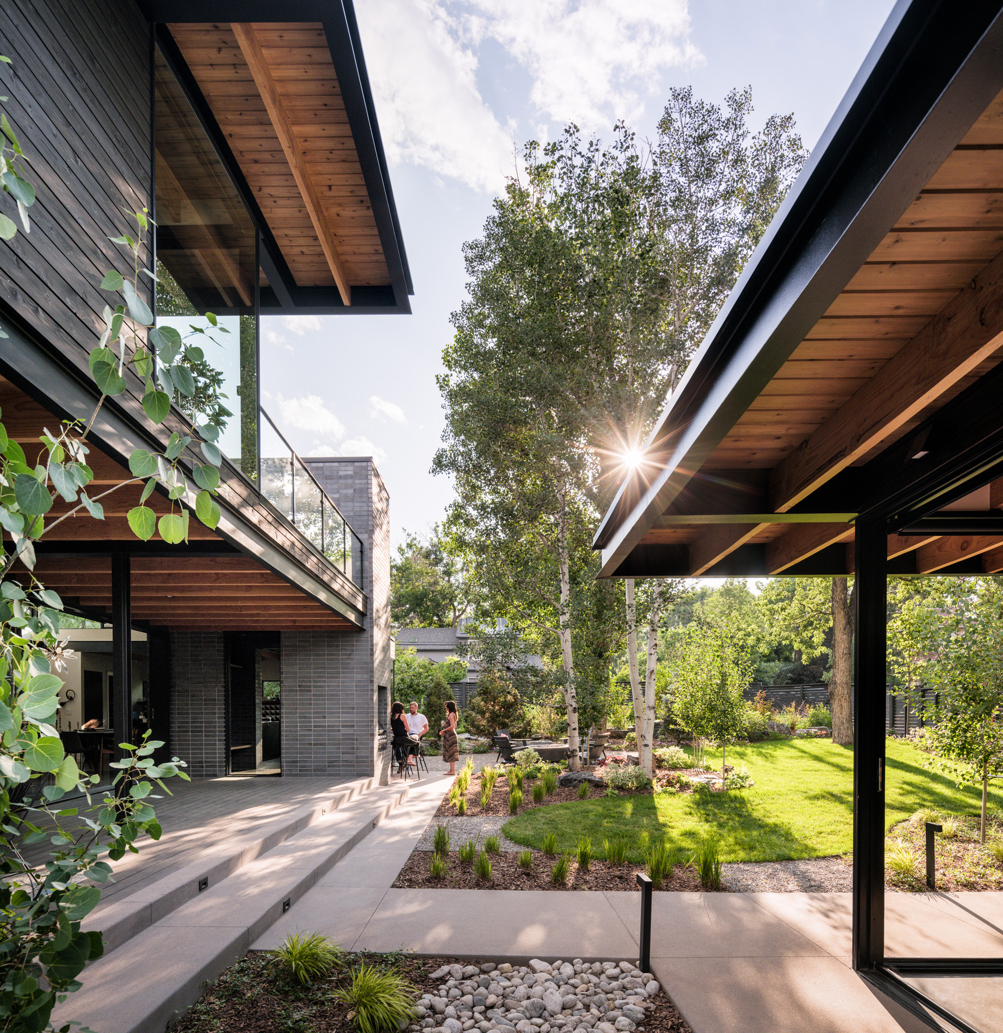 Mariposa Garden House
