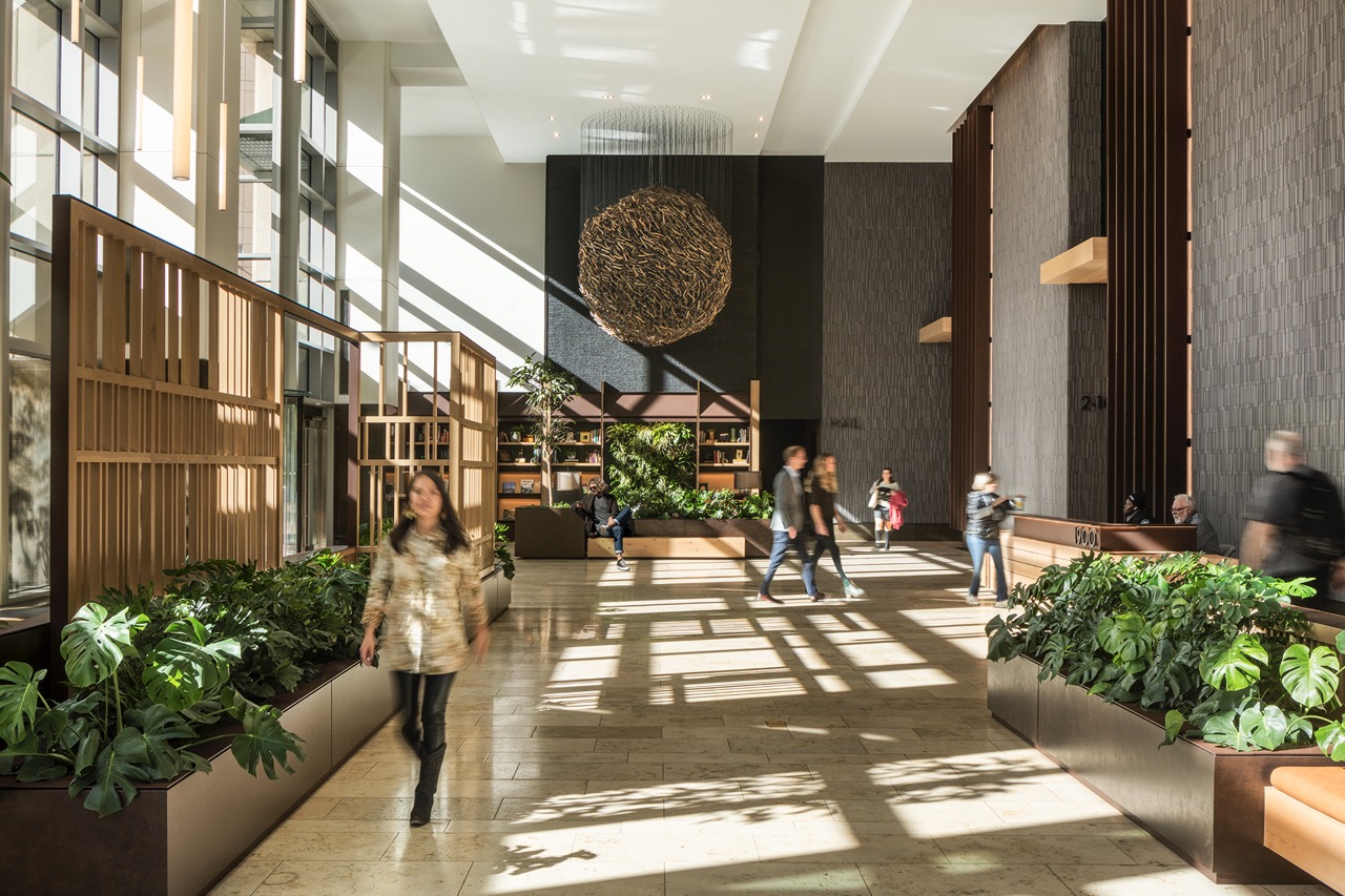 1900 Sixteenth Street Lobby